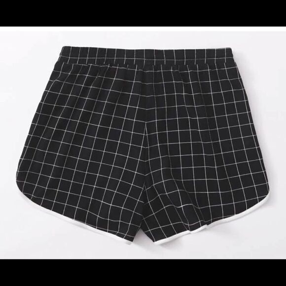 Shein plus black contrast shorts - Picture 2 of 10